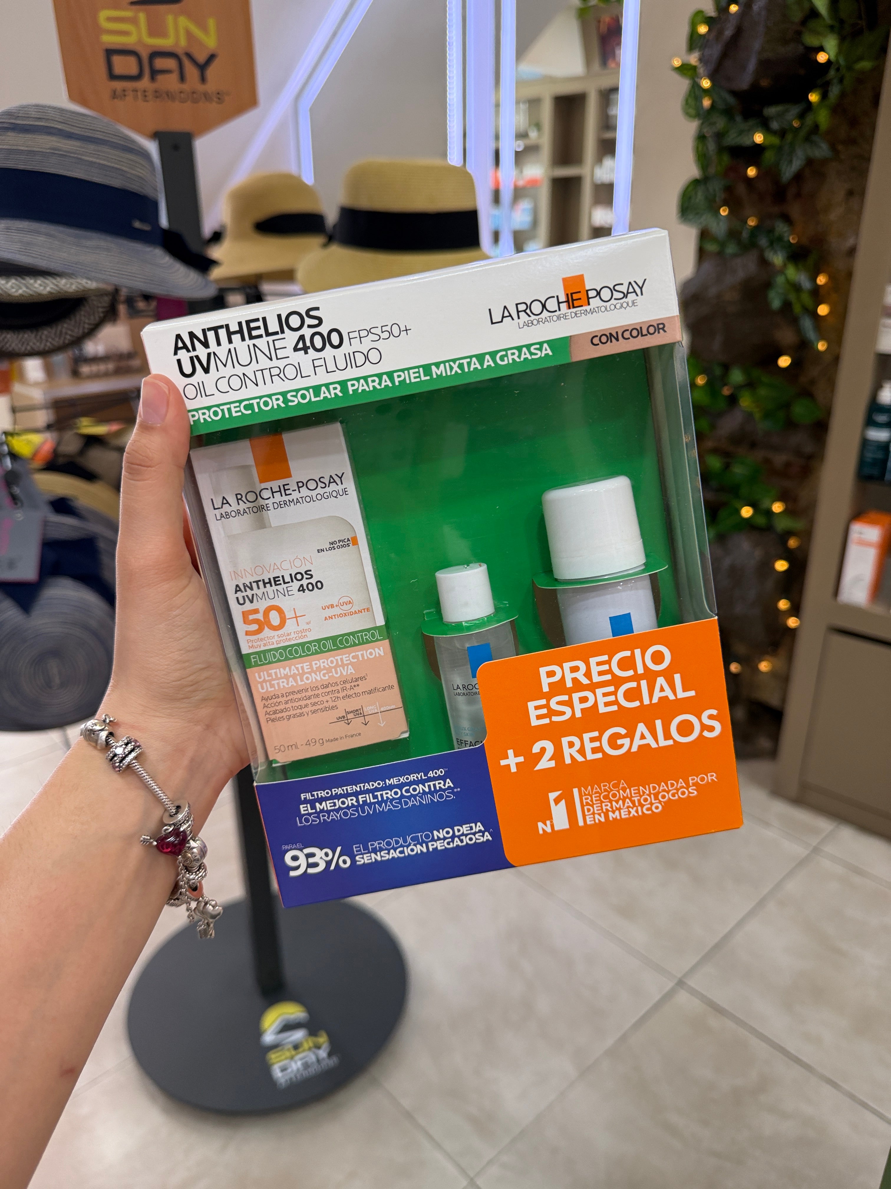 LRP- ANTHELIOS UV MUNE 400 FLUIDO OIL CONTROL COLOR 50ML