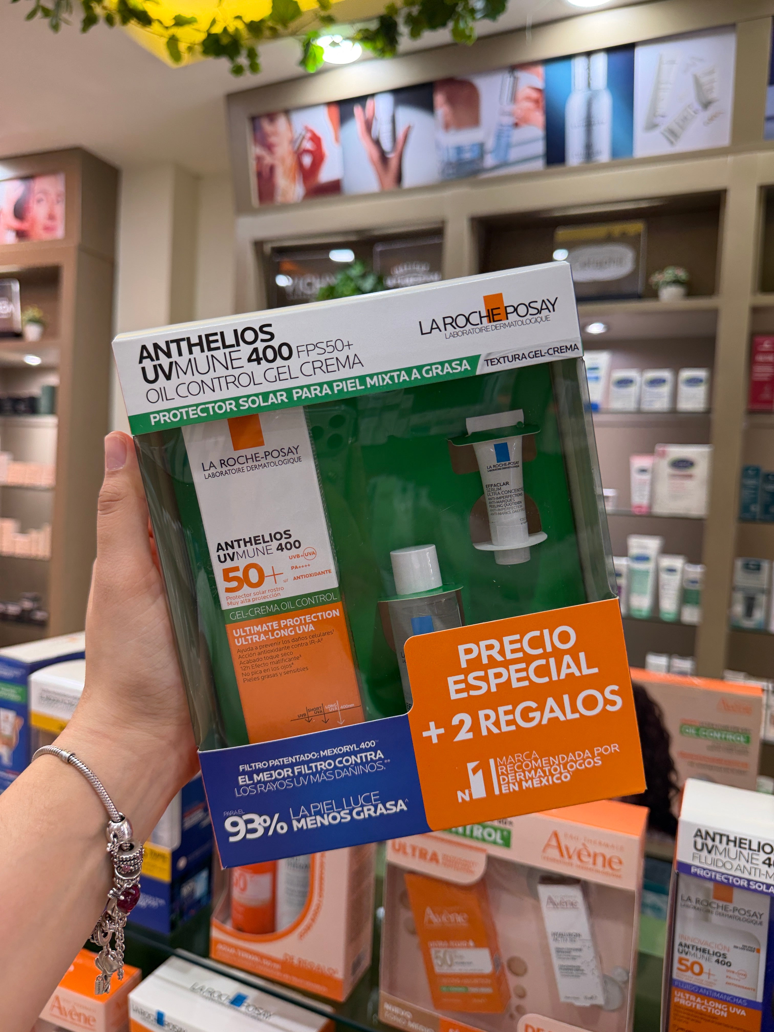 LRP- ANTHELIOS UV MUNE 400 GEL CREMA 50ML KIT 2 REGALOS